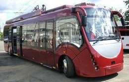 Автобус с опускающимися и выдвигающимися подъёмниками для инвалидов. Минск.